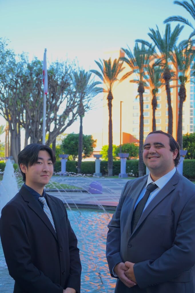 Two Diamond Cut Marketing team members outdoors